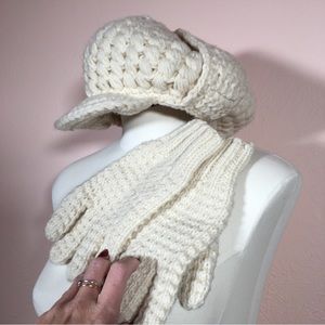 Vintage Cream Crochet Newsboy Cap and Matching Knit Gloves